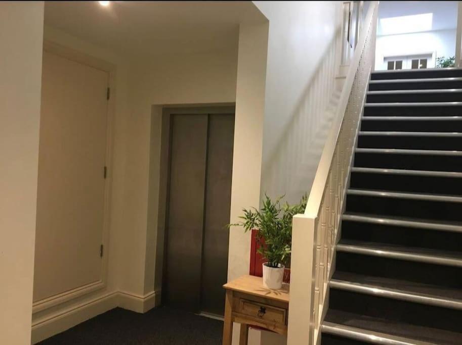 Star Apartment York City Centre - Self Check-In Buitenkant foto